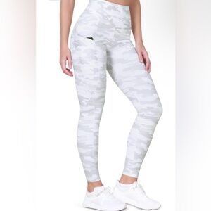 Ododos white and grey camo leggings women’s small